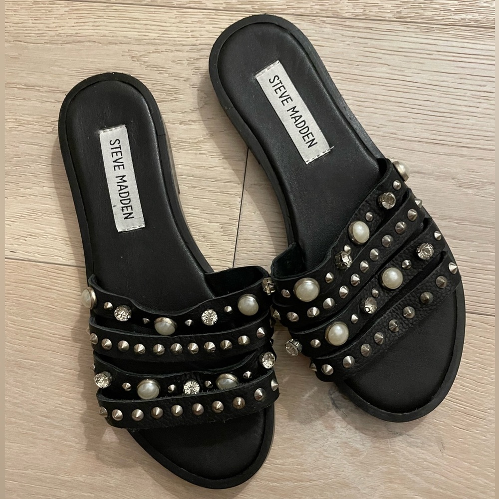 Steve Madden Sandals w/ Jewls. Barely worn.